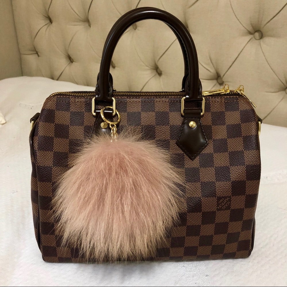 *SOLD* LOUIS VUITTON Speedy Bandouliere 25
